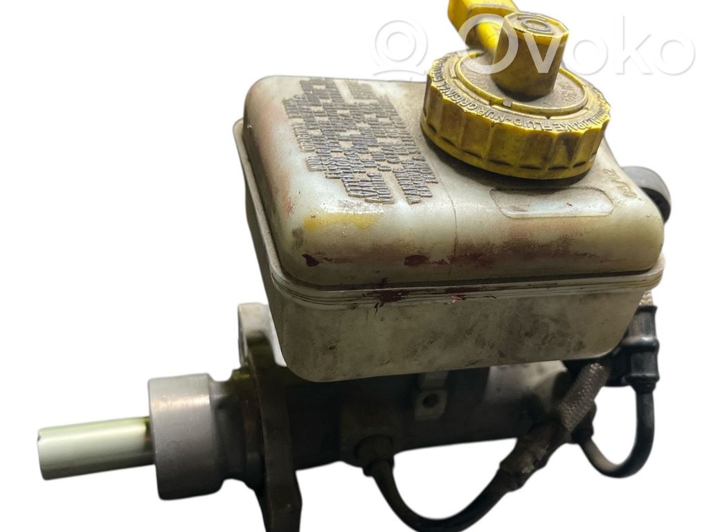 Volkswagen Golf IV Master brake cylinder 