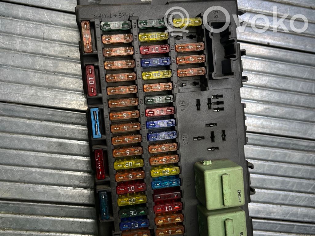 Mini One - Cooper R50 - 53 Fuse module 