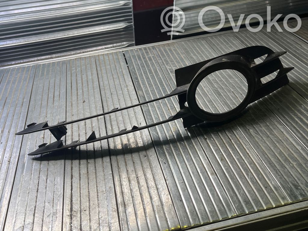 Audi A6 S6 C6 4F Verkleidung Nebelscheinwerfer / Gitter vorne 