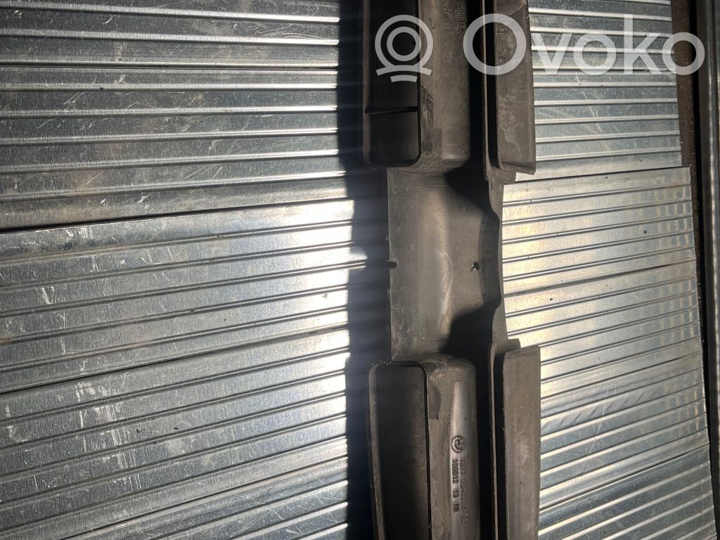 BMW 3 E92 E93 Ilmanoton kanavan osa 