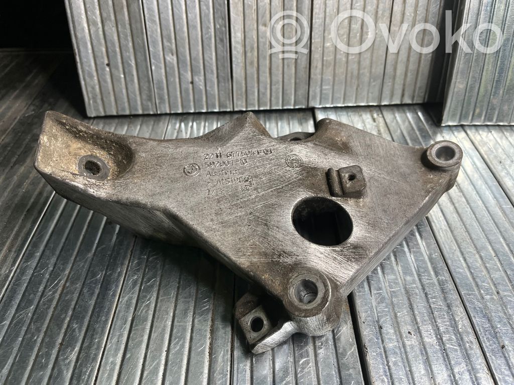 Engine mounting bracket   59200110,59280110,6775041,22116775041