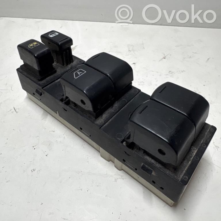 Nissan X-Trail T31 Przyciski szyb 