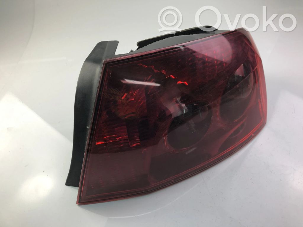 Peugeot 407 Takaluukun takavalot 