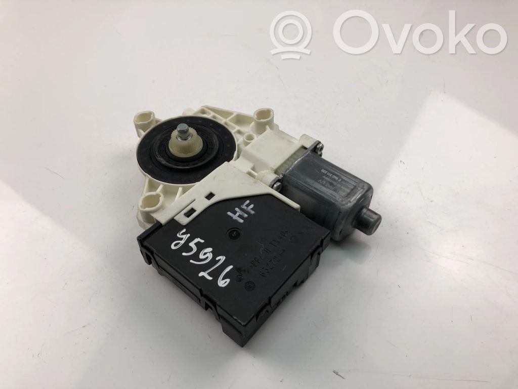 Volkswagen Caddy Silniczek podnośnika szyby drzwi 