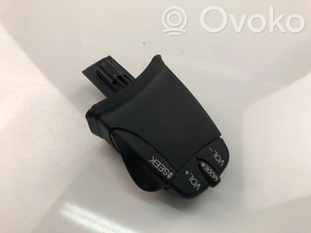 Ford Mondeo Mk III Tasten Schalter Multifunktionslenkrad 