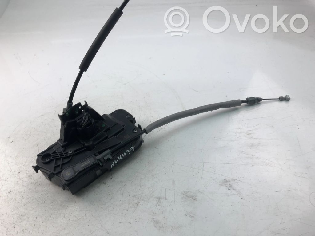 Ford Focus Cerradura de puerta delanteraCerradura de puerta coupé (junto a la manecilla) 