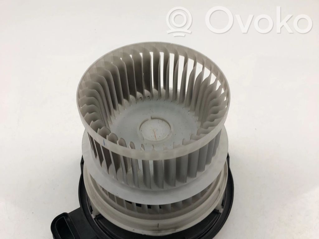 Toyota RAV 4 (XA50) Mazā radiatora ventilators 