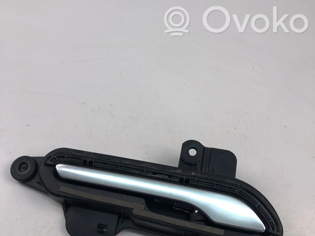 Tesla Model Y Takaoven ulkokahvan kehys 