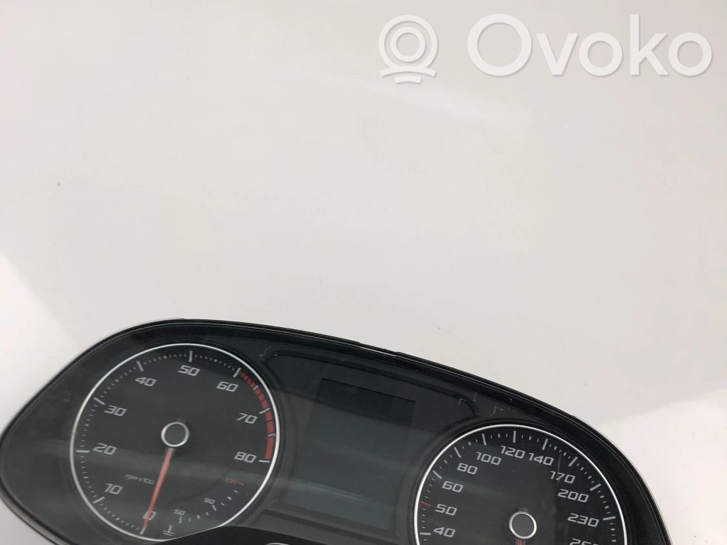 Seat Leon (5F) Speedometer (instrument cluster) 