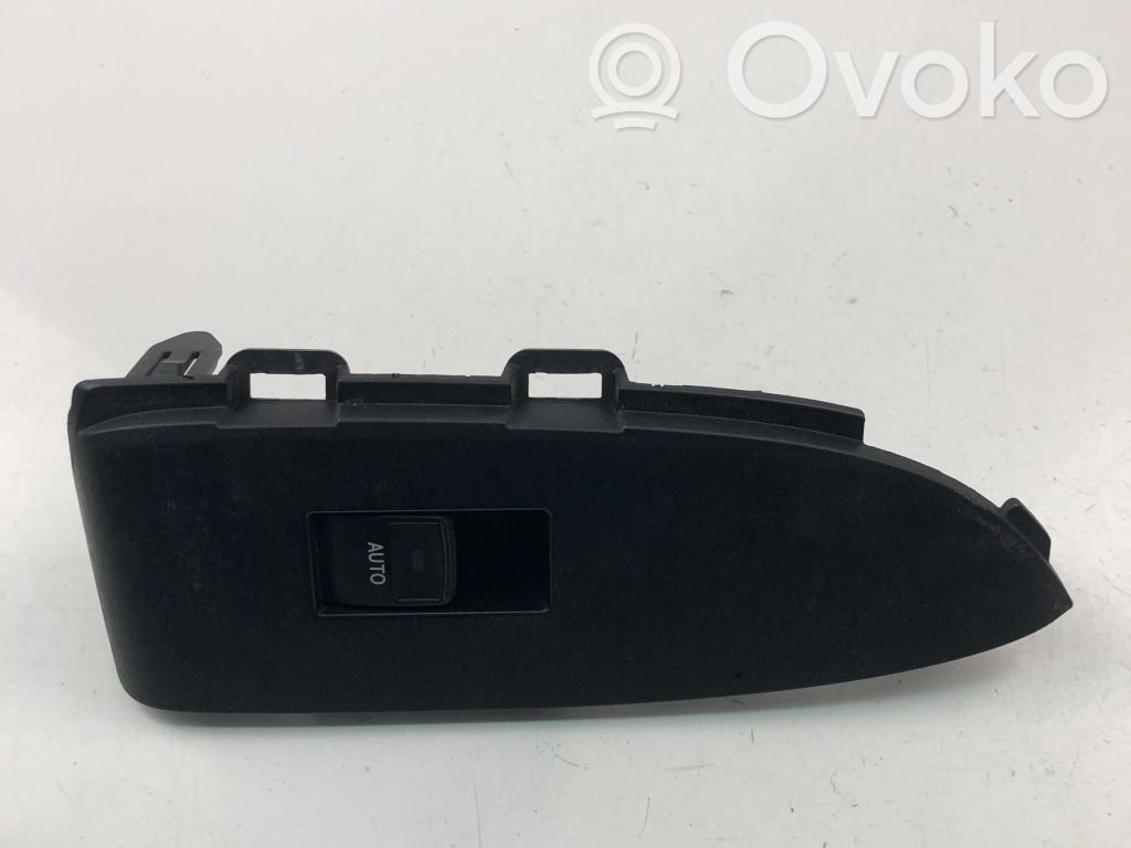 Toyota Prius (XW30) Comutator comandă geamuri electrice 