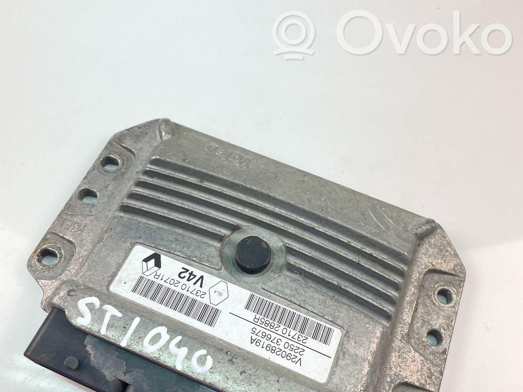 Engine control unit/module ECU   237102885R,237102071R