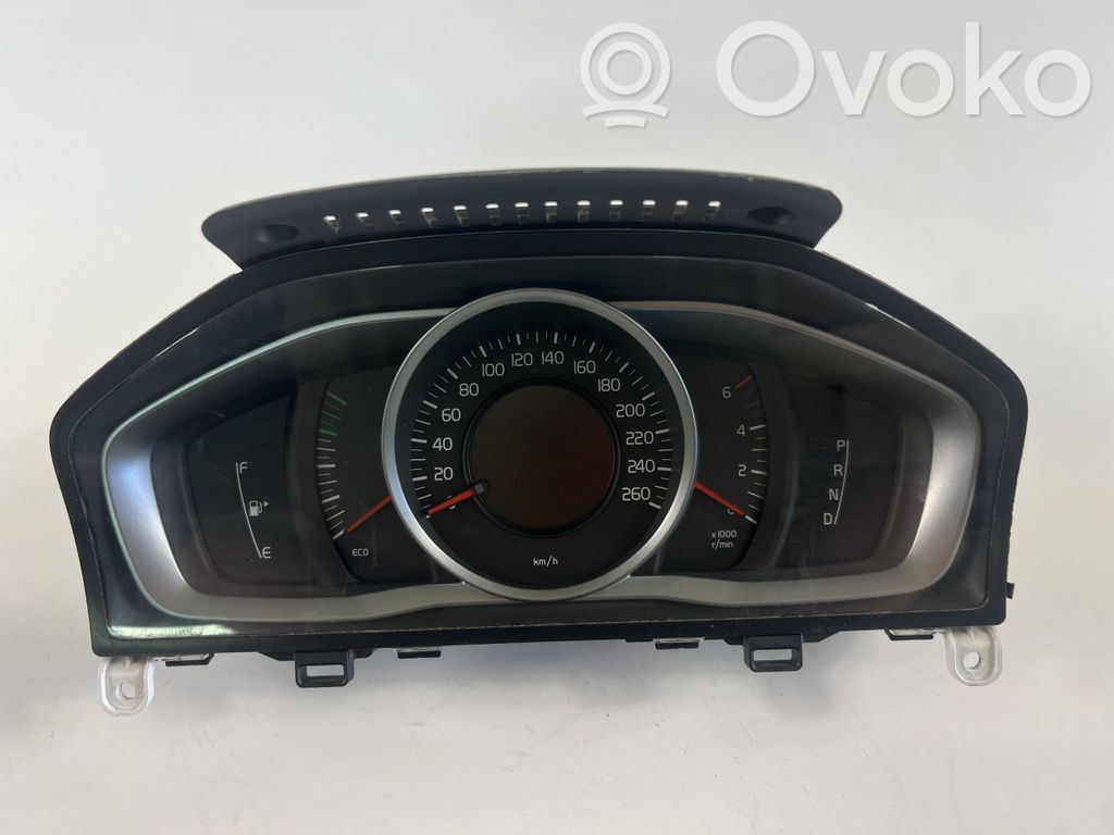 Volvo V60 Speedometer (instrument cluster) 