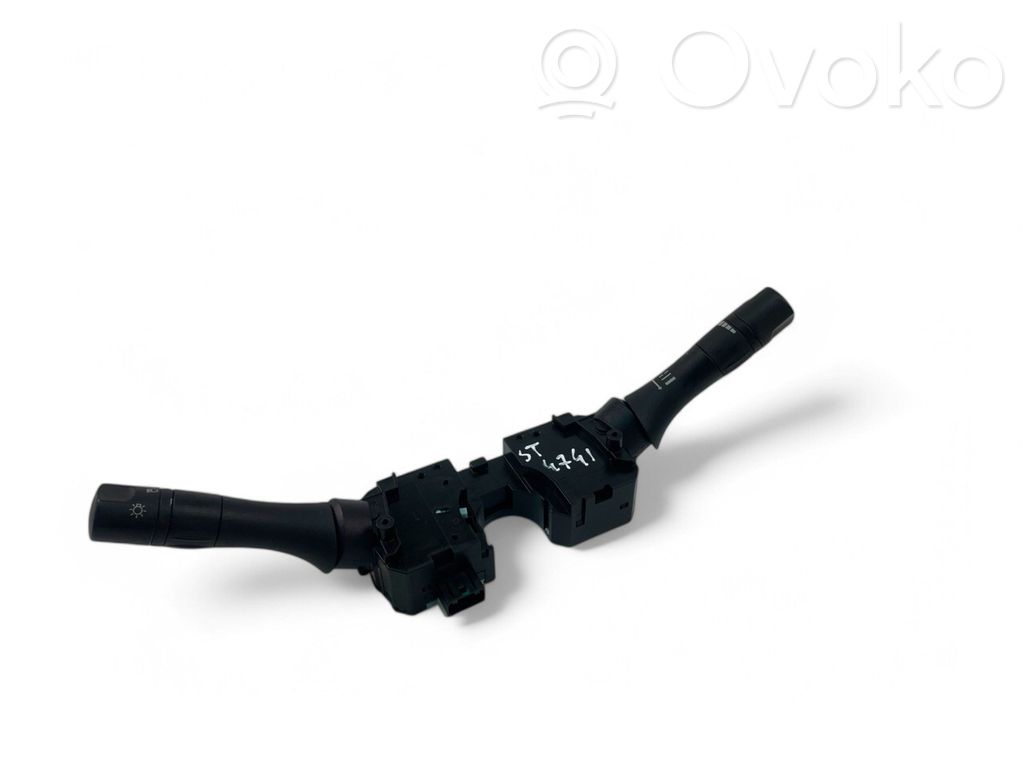 Nissan Micra Interruptor/palanca de limpiador de luz de giro 