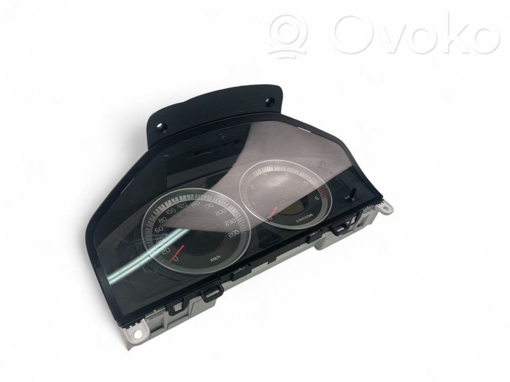 Volvo V60 Speedometer (instrument cluster) 
