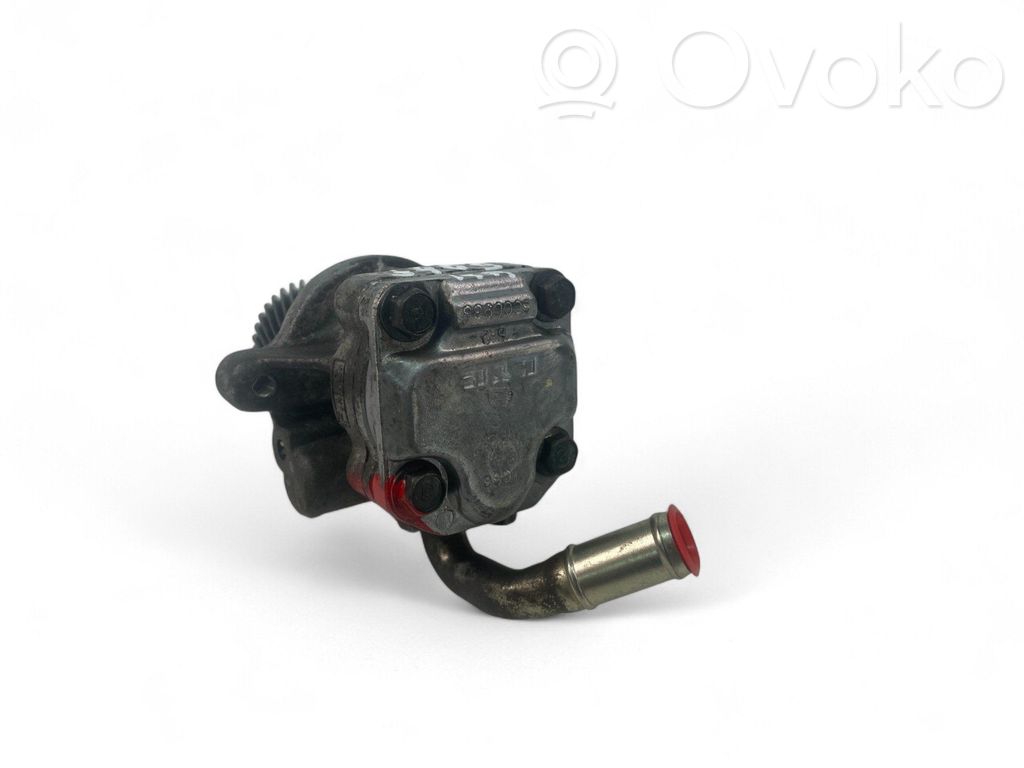 Ohjaustehostimen pumppu   UR5632600D