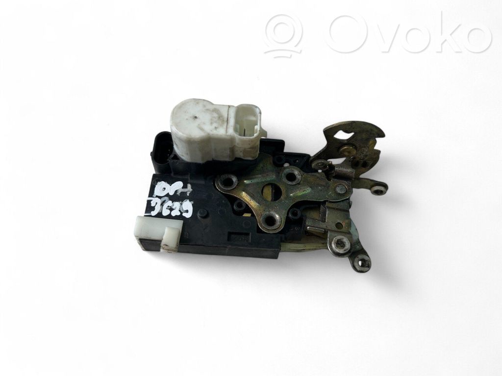 Cadillac Escalade Front door lock 