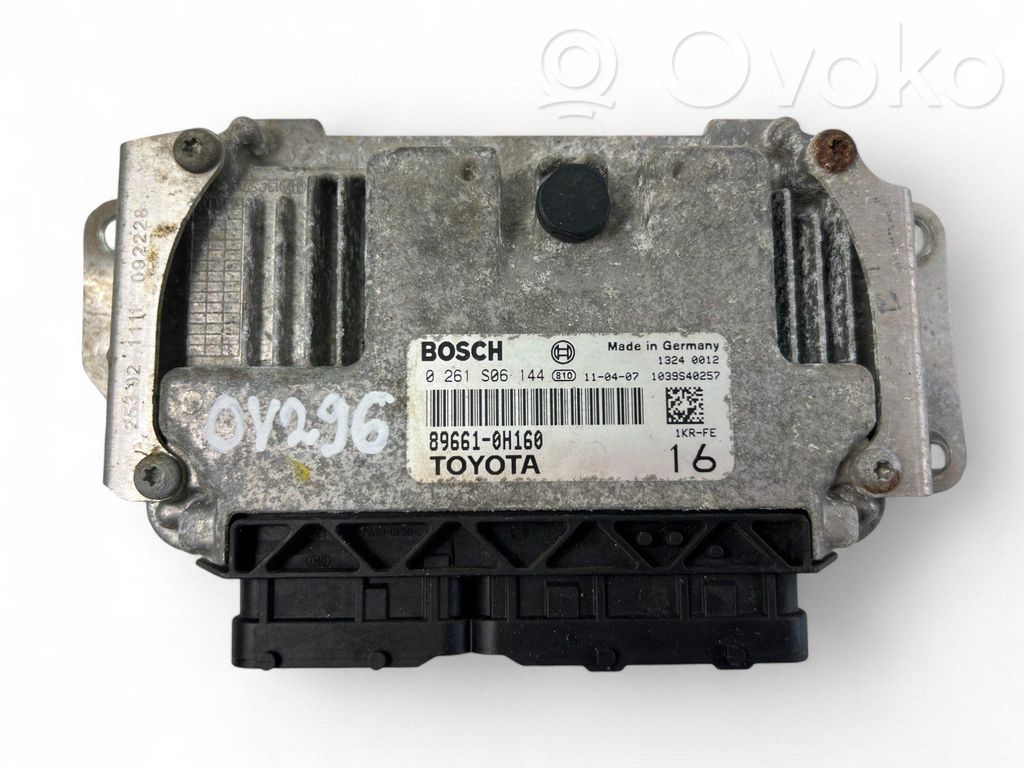 Toyota Aygo AB40 Engine control unit/module 