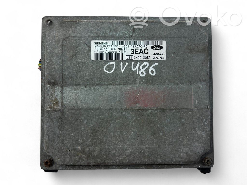 Ford Fiesta Engine control unit/module ECU 