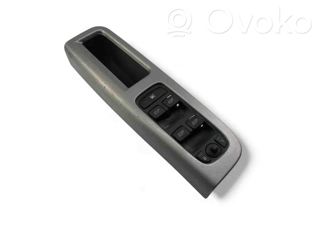 Electric window control switch   8663817