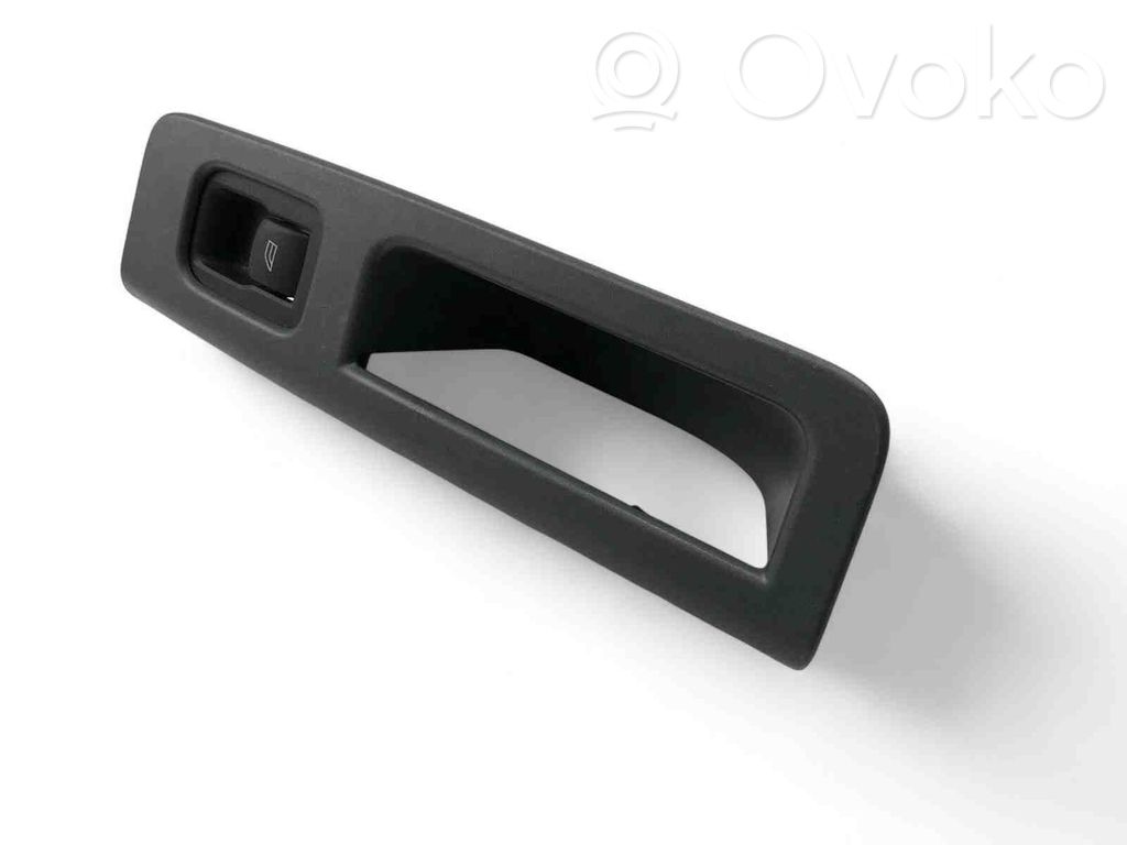 Electric window control switch   8679682