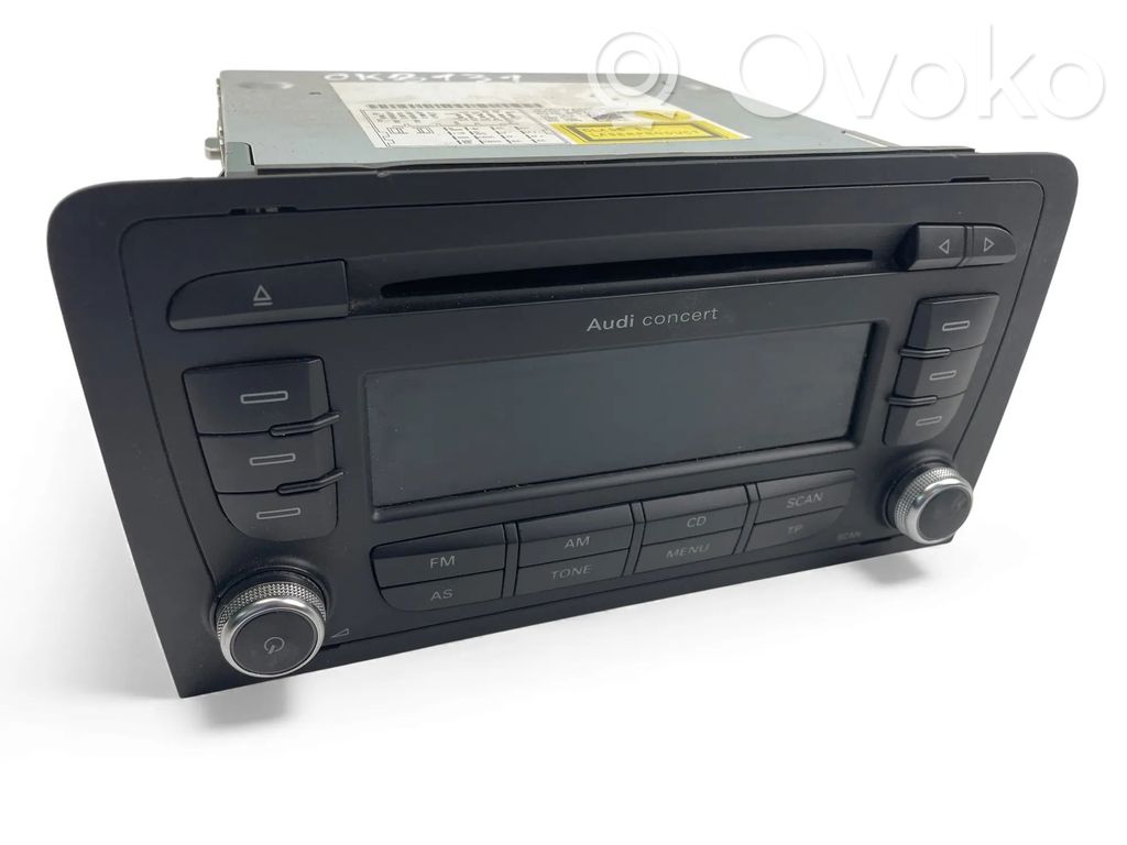 Audi A3 S3 8P Panel / Radioodtwarzacz CD/DVD/GPS 