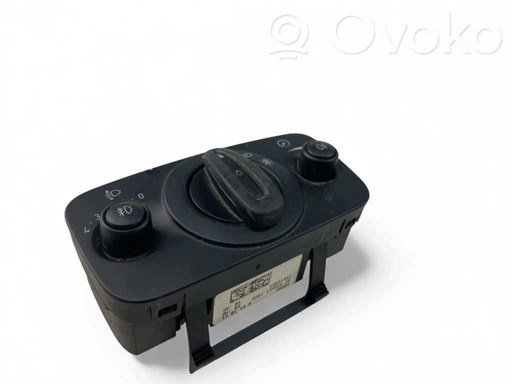 Ford C-MAX II Light switch 