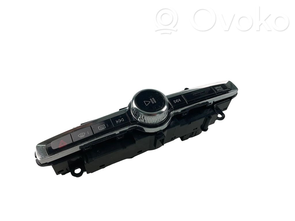 Volvo XC40 Sound control switch 
