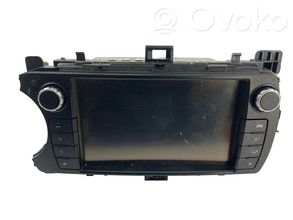 Toyota Yaris Radio/CD/DVD/GPS head unit 
