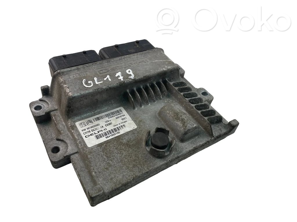 Opel Vivaro Engine control unit/module ECU 