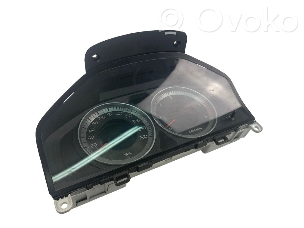 Volvo V60 Speedometer (instrument cluster) 
