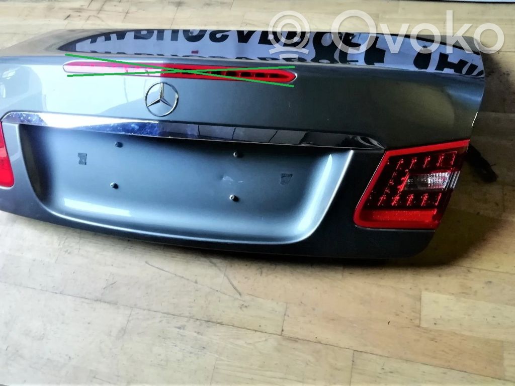 Mercedes-Benz E A207 Tylna klapa bagażnika 