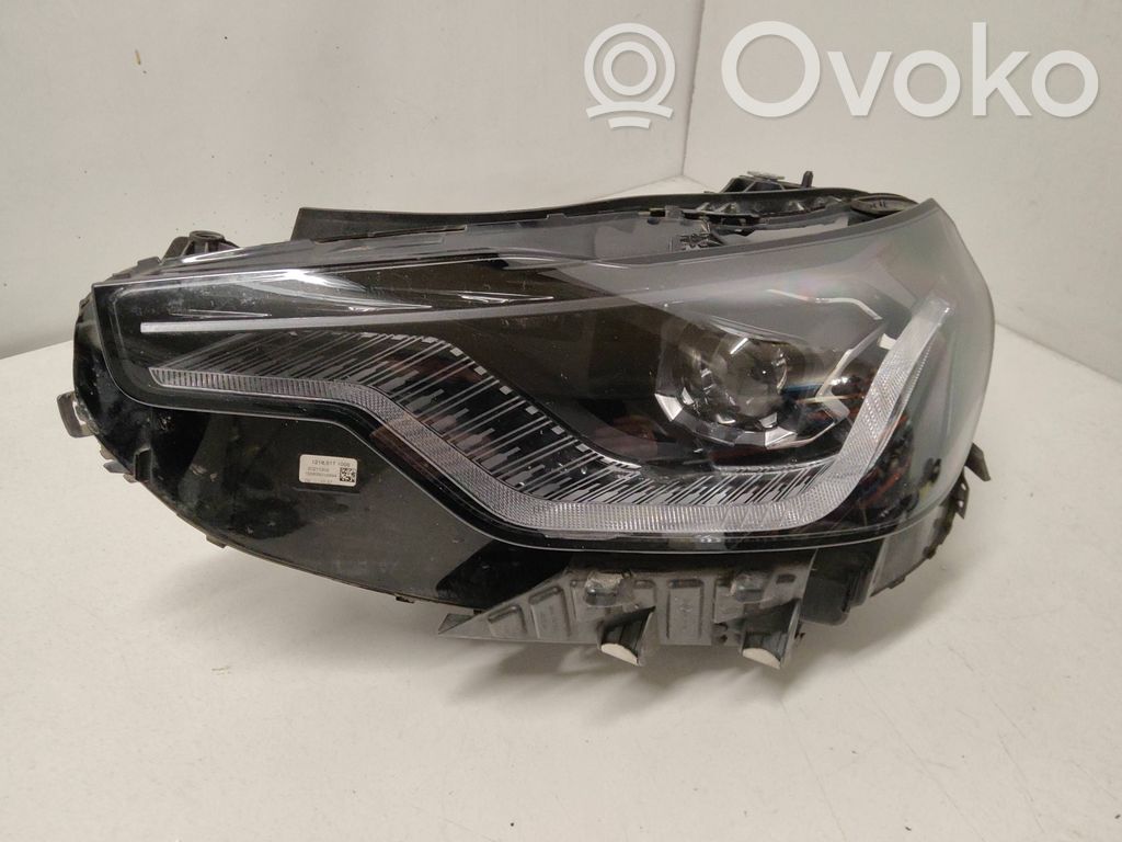 BMW 2 G42 Scheinwerfer 