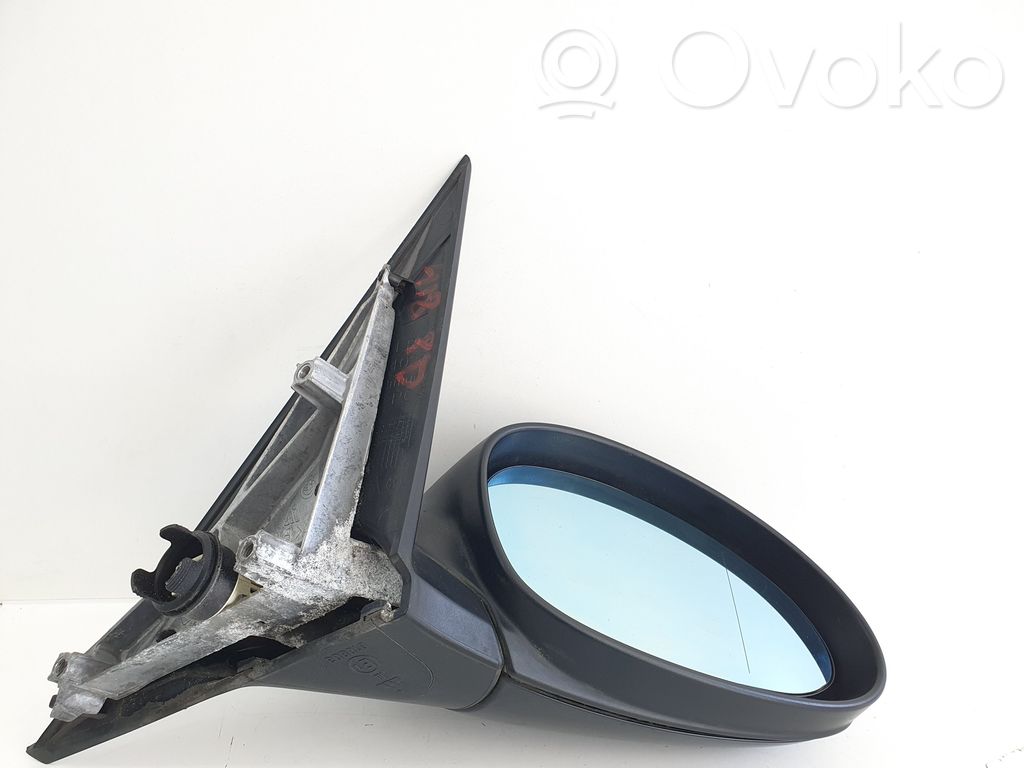 Front door electric wing mirror   E1010803