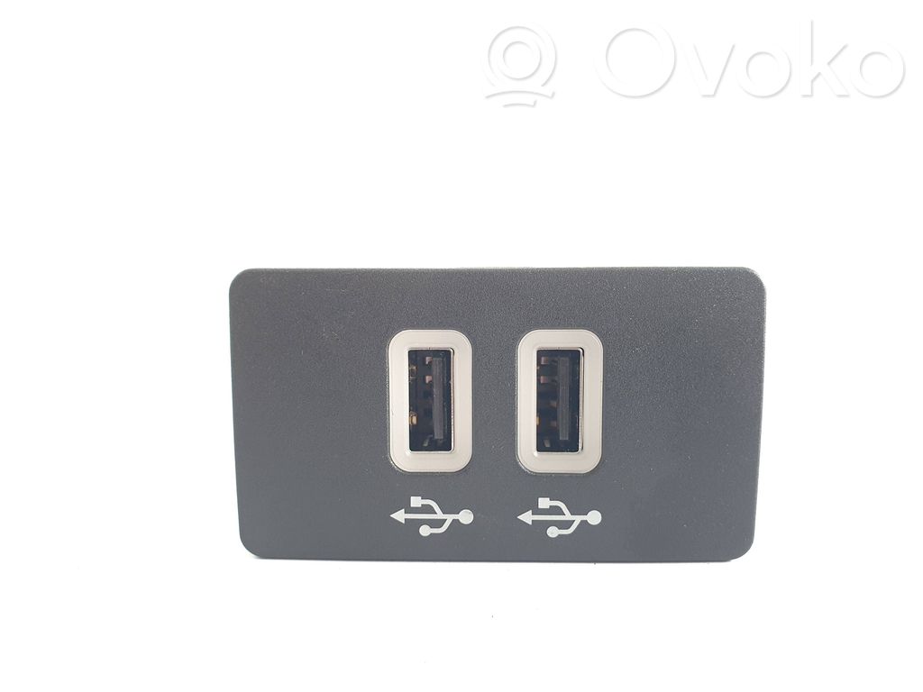 Ford Transit USB socket connector 