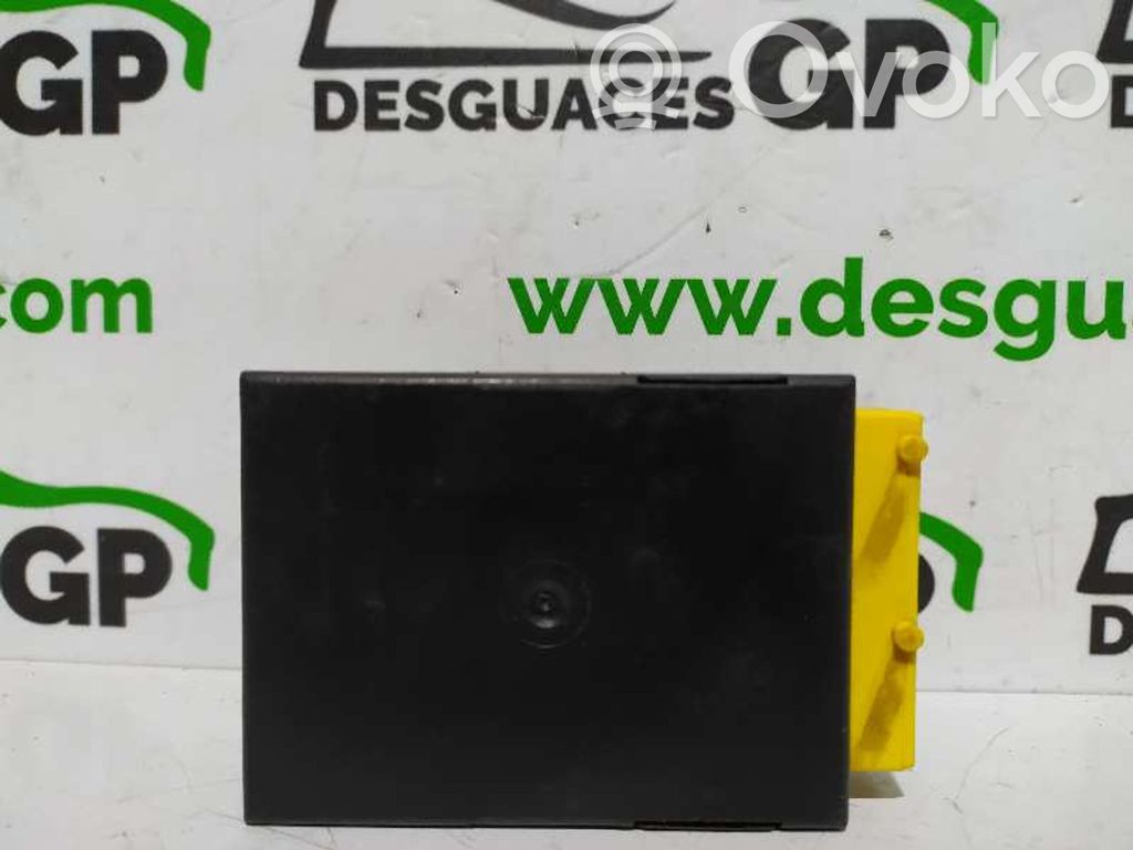 Otras unidades de control/módulos   61358375840