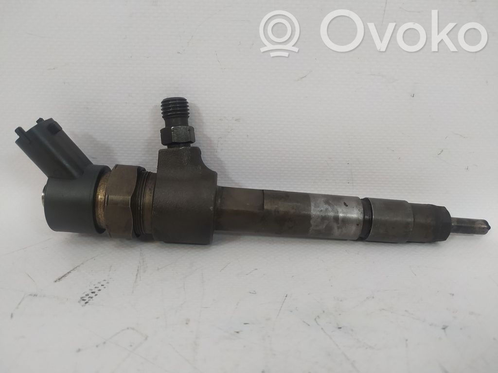 Inyector de combustible   0445110