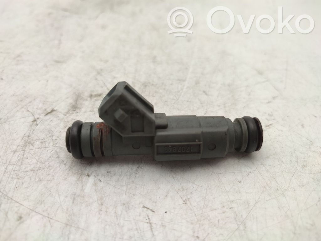 Inyector de combustible   0280155823