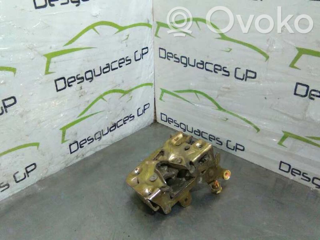 Cerradura de puerta delantera