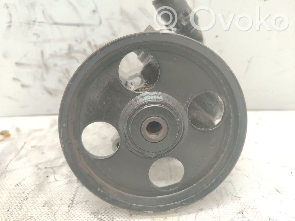 Peugeot 306 Ohjaustehostimen pumppu 