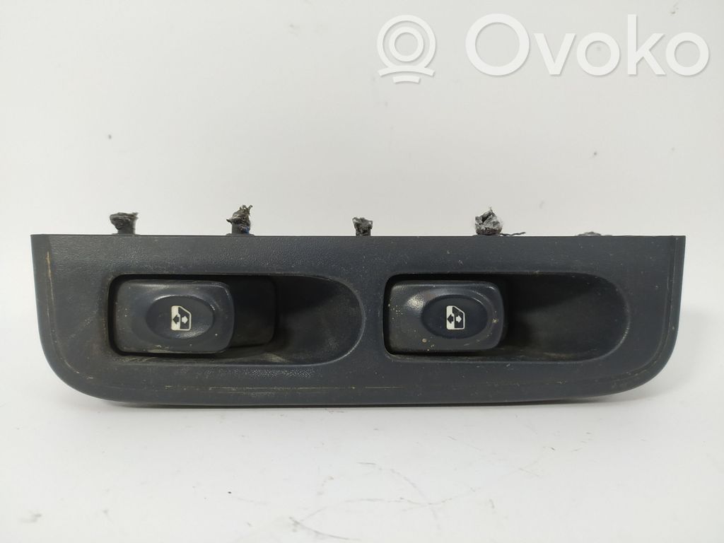 Renault Clio II Interruptor del elevalunas eléctrico 