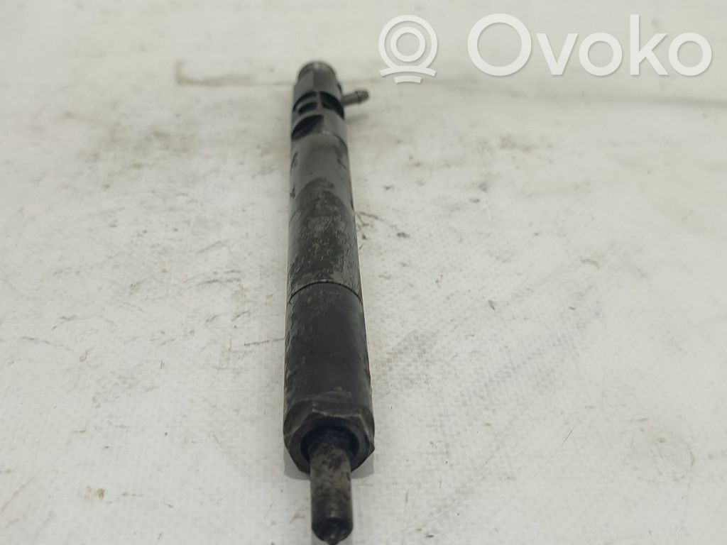 Inyector de combustible   A6650170321