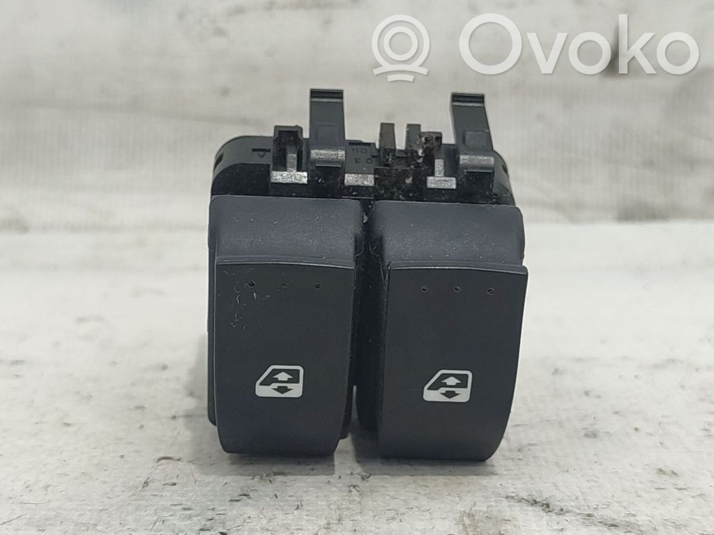 Renault Clio II Electric window control switch 