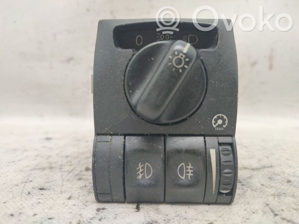 Panel lighting control switch   09229578