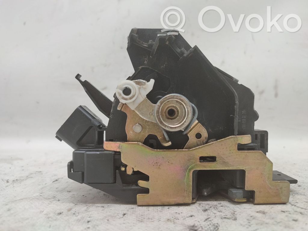 Ford Focus Etuoven lukko 