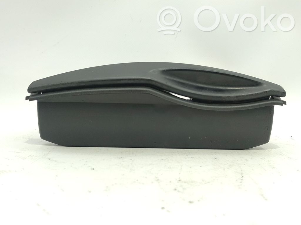 Renault Laguna II Aschenbecher vorne 