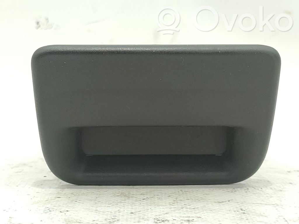 Mazda 626 Aschenbecher vorne 