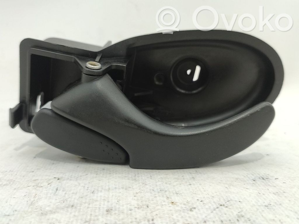Ford Focus Manecilla interna puerta delantera 