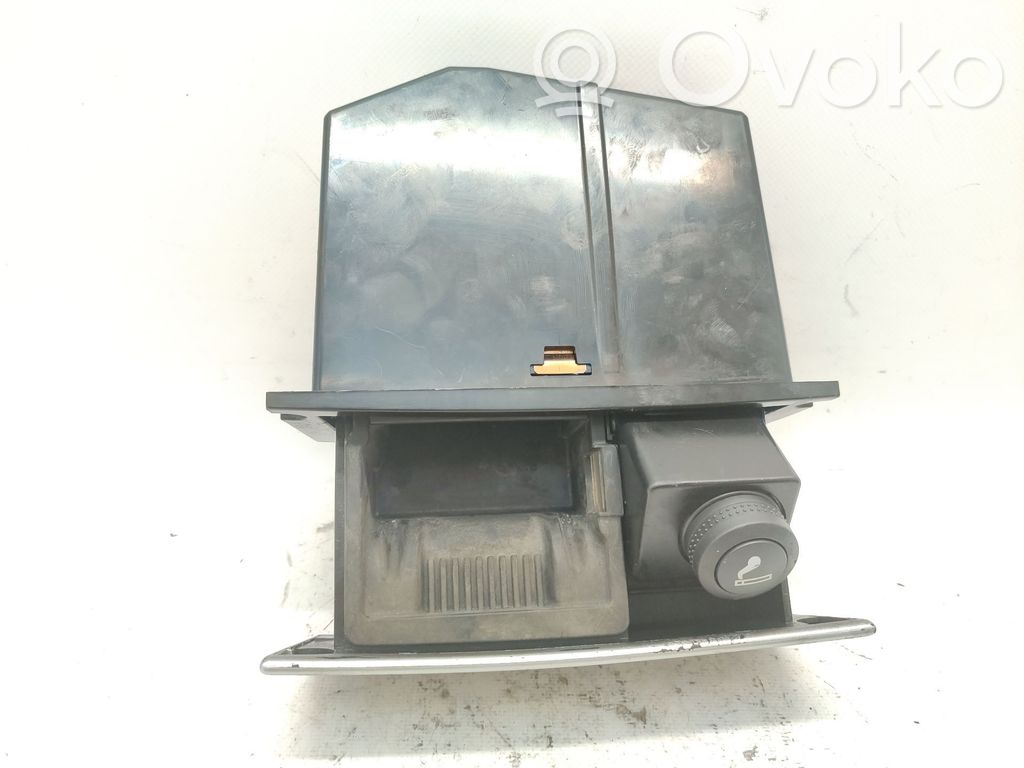 Opel Meriva A Posacenere (anteriore) 