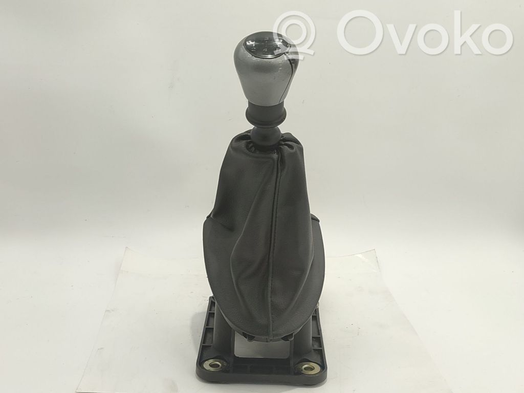 Ford Focus Gear shift rod 