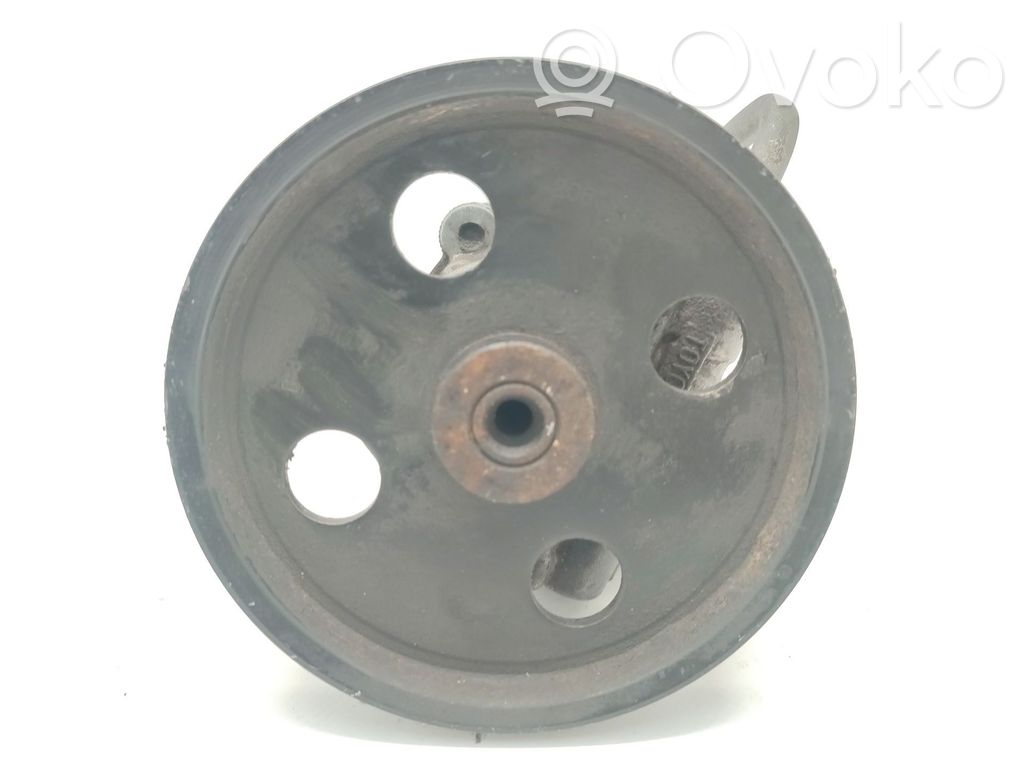 Chrysler Voyager Power steering pump 